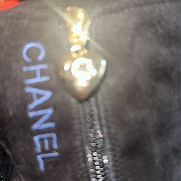 AUTHENTIC CHANEL BLACK SUEDE BOOTIES WITH PATENT TOE - Picture 6 of 9